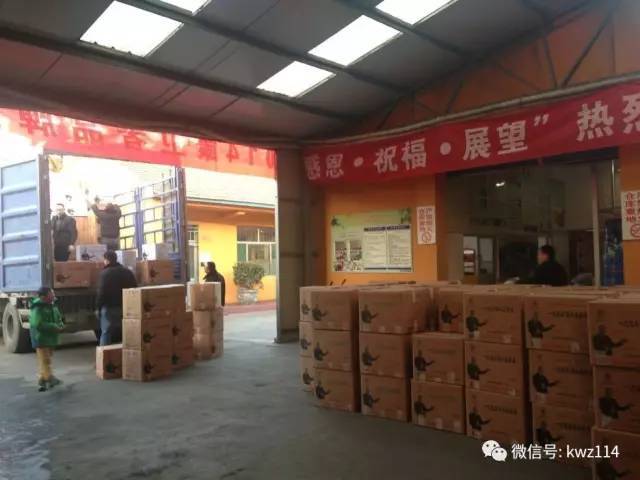 一次性水晶餐具厂家哪个正规,教你考察厂家的正确姿势!